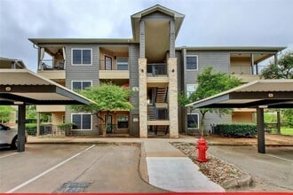 Building Photo - 2320 Gracy Farms Ln