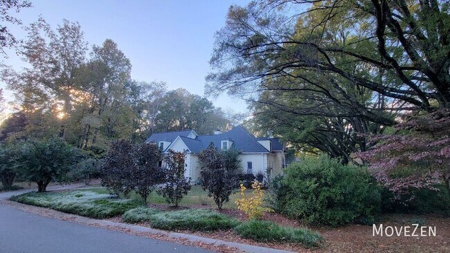 Building Photo - 5630 Colony Crossing Dr