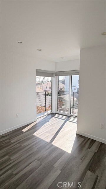 Building Photo - 1416 Cloverdale Ave