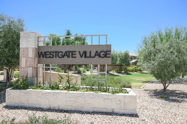 Building Photo - 8820 W Lamar Rd