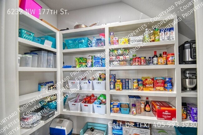 Building Photo - 6232 NW 177th St