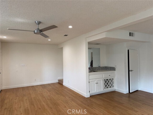 Building Photo - 1029 W 161st St