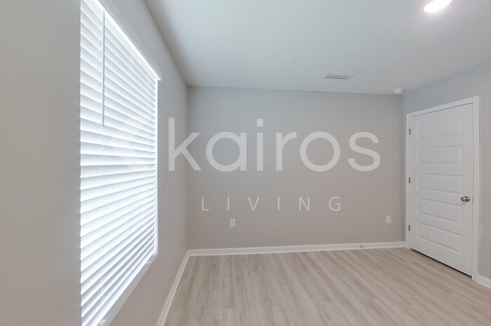 Building Photo - 4804 Malay Cir