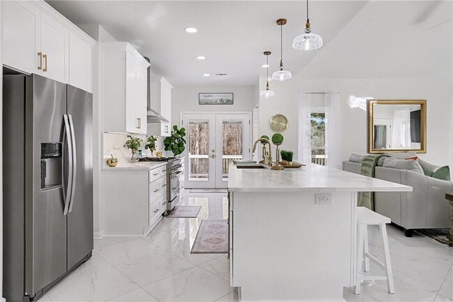 Building Photo - 241 Nacoochee Dr