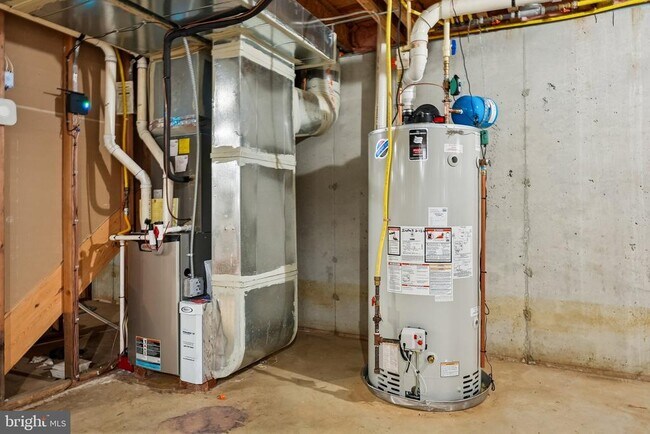 Building Photo - 14 Caleb Ln