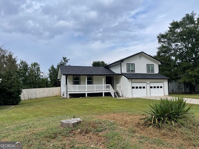 Building Photo - 235 Deerfield Dr