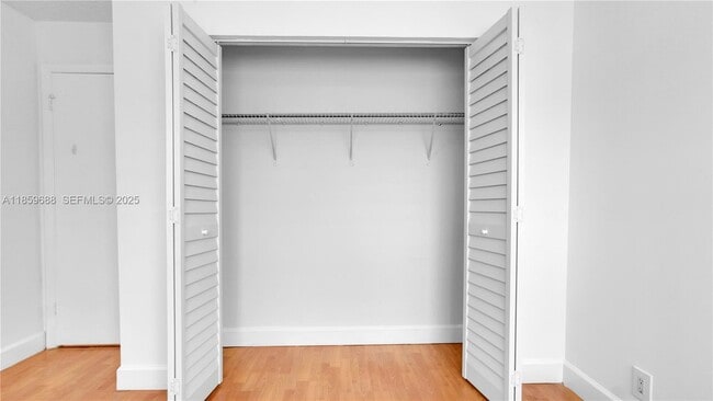 Building Photo - 6460 NW 170th Terrace