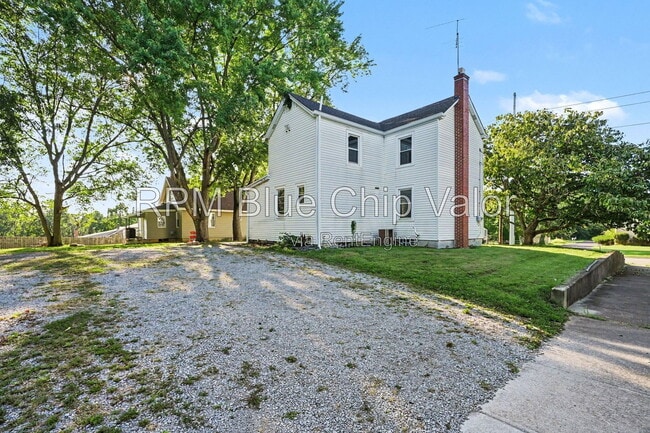 Building Photo - 534 Fleming Rd