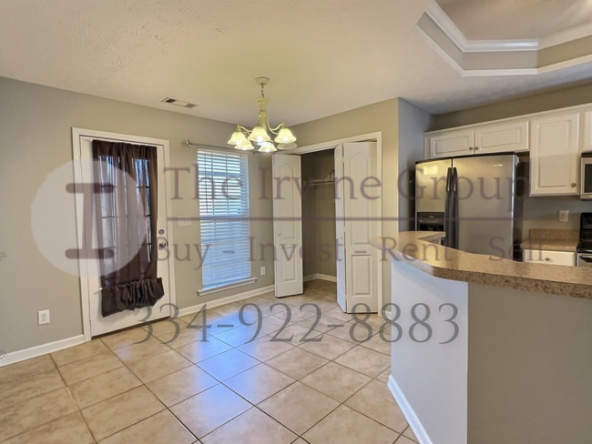 Building Photo - 2 Bed 2 Bath