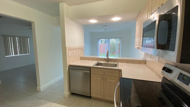 Kitchen - Dinning Room - 15401 SW 144th Ct