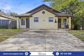 Building Photo - 3108 Lincoln Ave