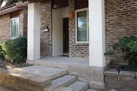 Building Photo - 14151 Montfort Dr