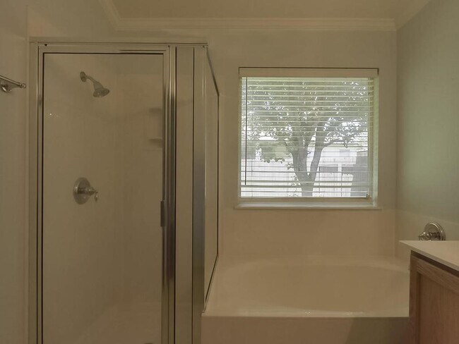 Building Photo - 14616 Springs Edge Dr
