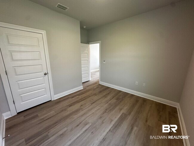 Building Photo - 10162 Lamonica Ln