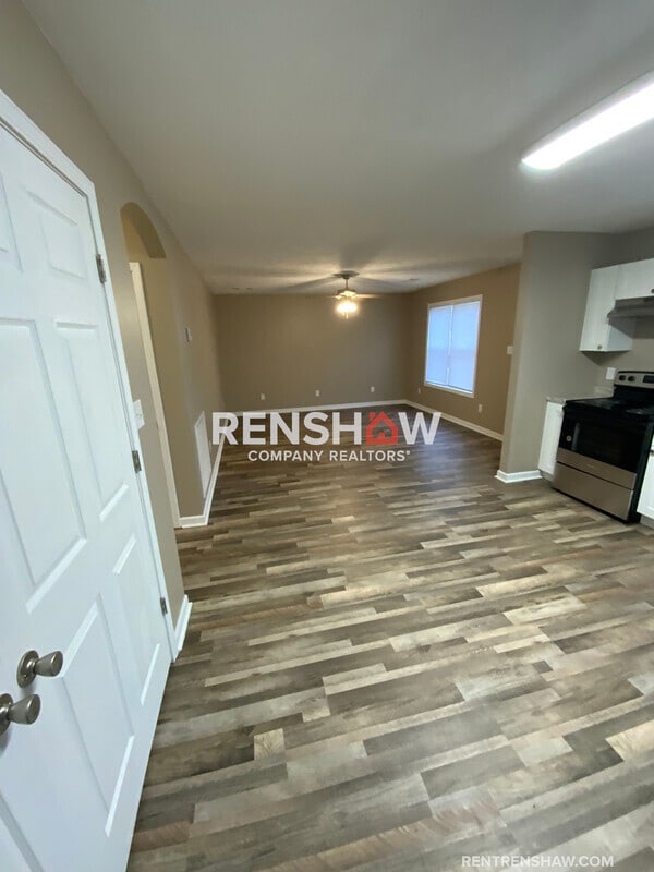 Building Photo - 469 Dana St