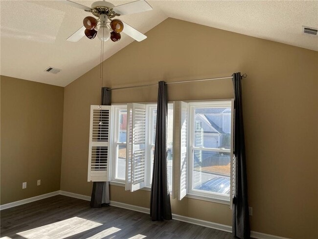 Building Photo - 3600 Patterstone Dr