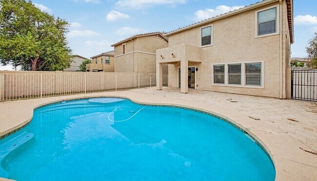 Building Photo - 17593 N 185th Dr