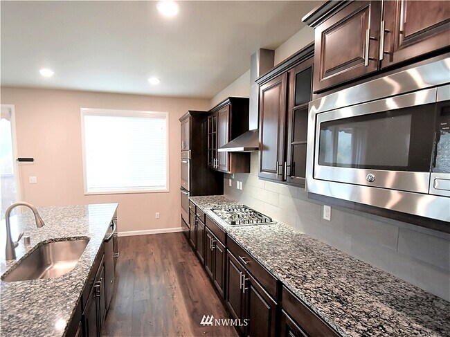 Building Photo - 10330 Driftwood Ave