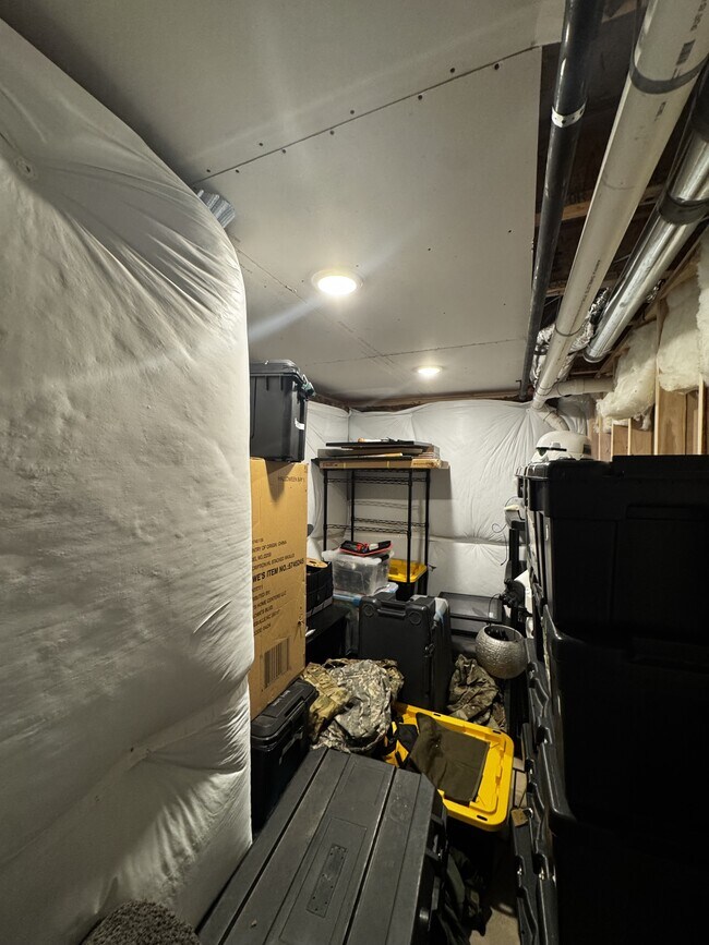 Building Photo - 6707 Dragontail Ter