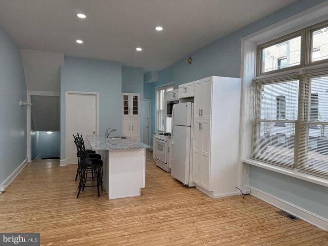 Building Photo - 2620 Brown St