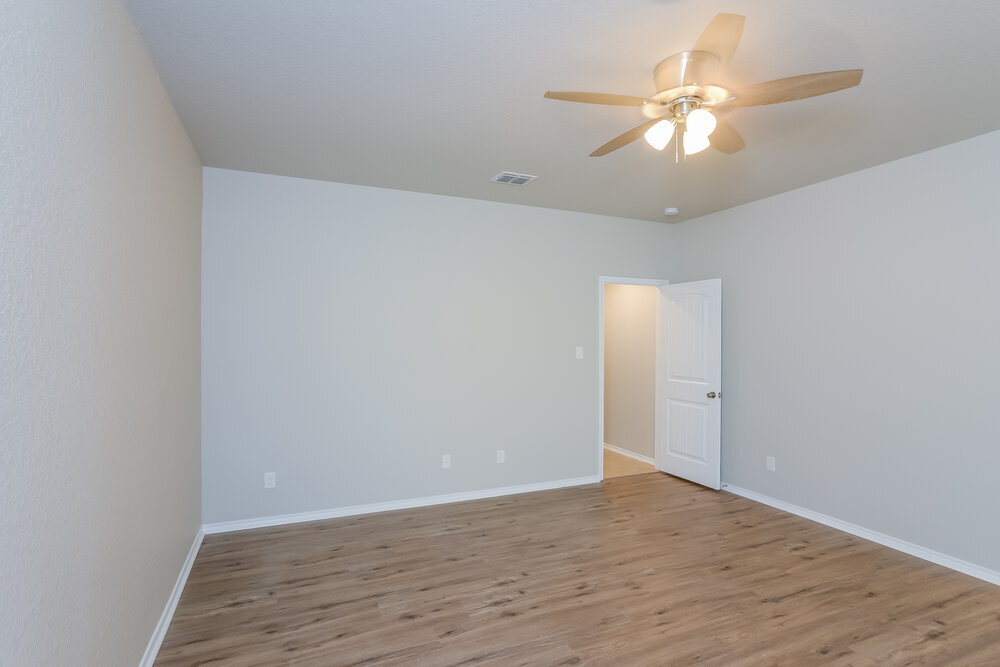 Building Photo - 1727 Aspen Silver