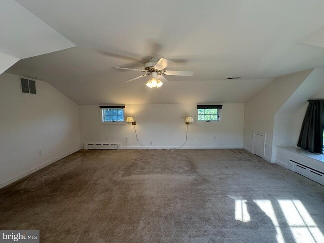 Building Photo - 1832 Birch Rd