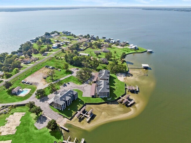 Building Photo - 2112 Fm 3186