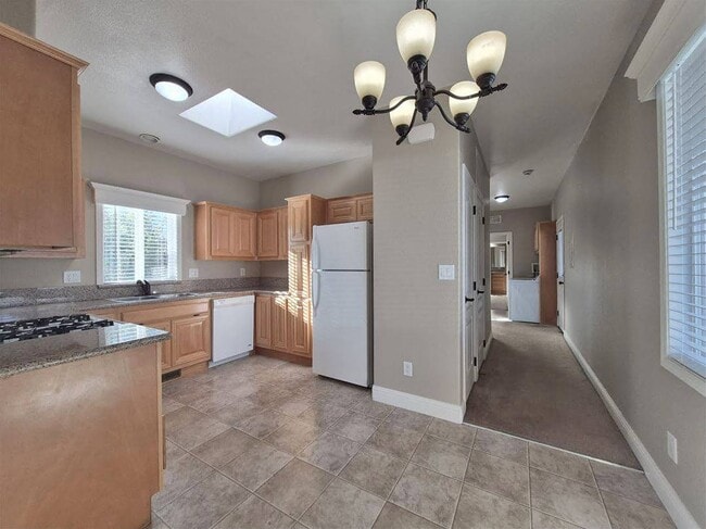 Building Photo - 1028 Shawnee Trail