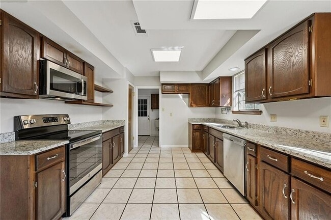 Building Photo - 101 Herwig Bluff Rd