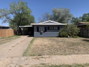 Building Photo - "Charming 3-Bed Oasis with Spacious Living in Prime Lubbock Location!"