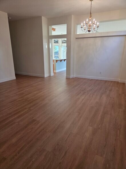 Building Photo - 5534 New Vista Dr