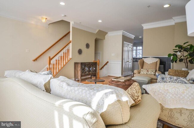 Building Photo - 307 Ridgemont Ave