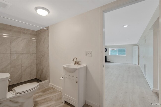 Building Photo - 3354 Hayes Rd