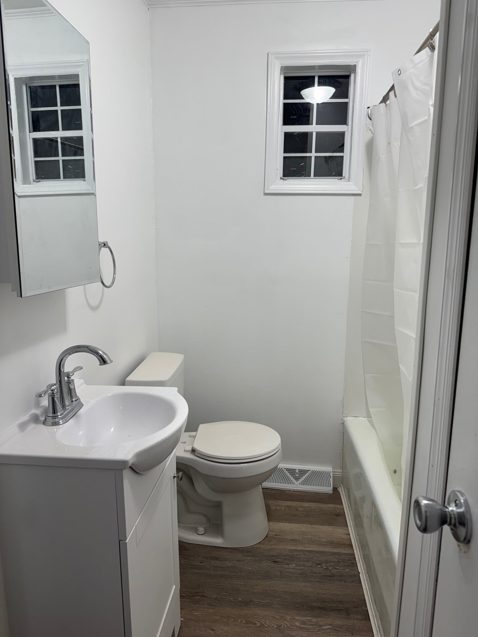 Building Photo - 6 Elizabeth St