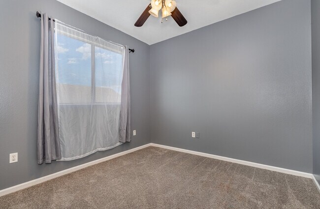 Building Photo - 764 Dryden Cir