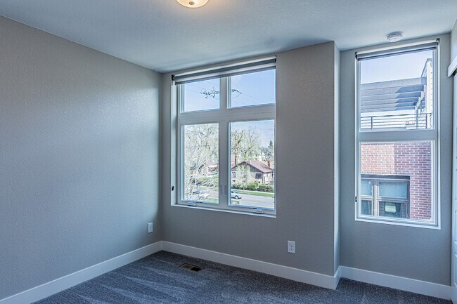 Building Photo - For Rent!  Corner Unit | Modern Townhome |...