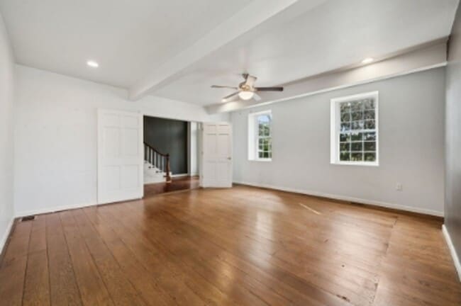 Building Photo - 8113 US-22