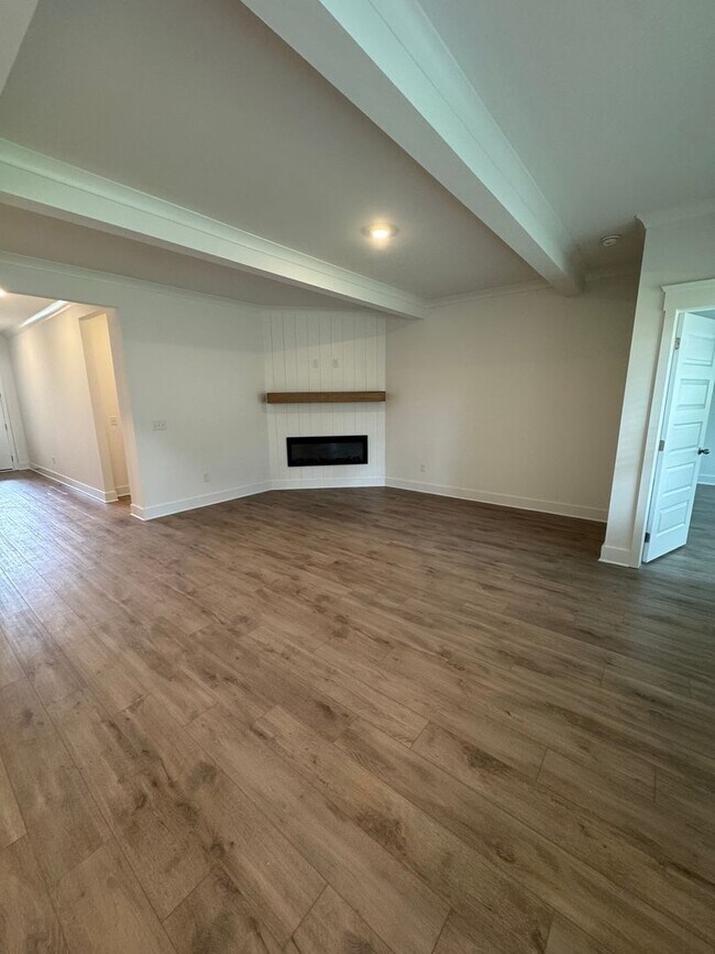 Building Photo - 8605 Overhill Ct