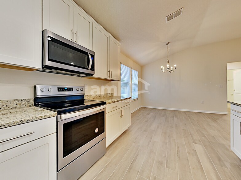 Building Photo - 44 Hickory Ridge Rd