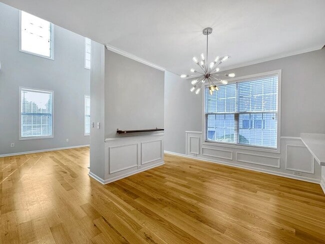 Building Photo - 1418 Hamlin Park Cir