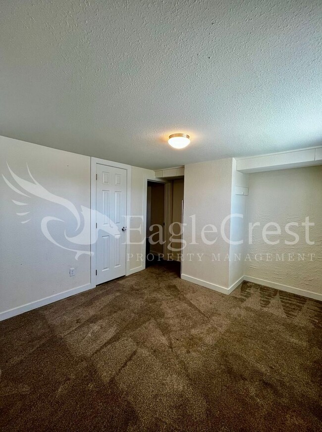 Building Photo - 1589ALDER