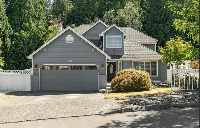 Building Photo - 1406 SE Condor Pl