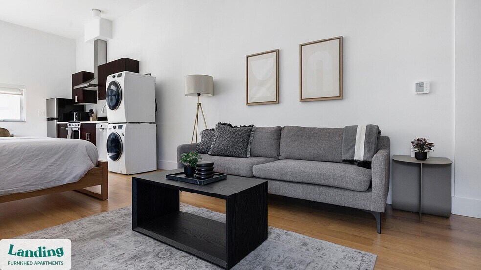 Building Photo - 135 Adams St