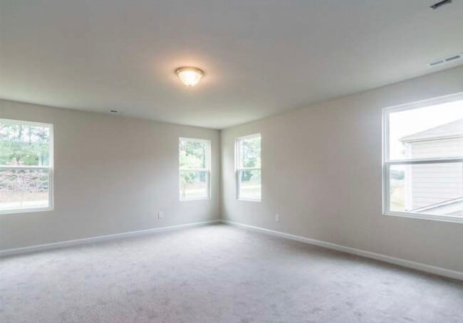 Building Photo - 2230 Gregor Overlook Ln