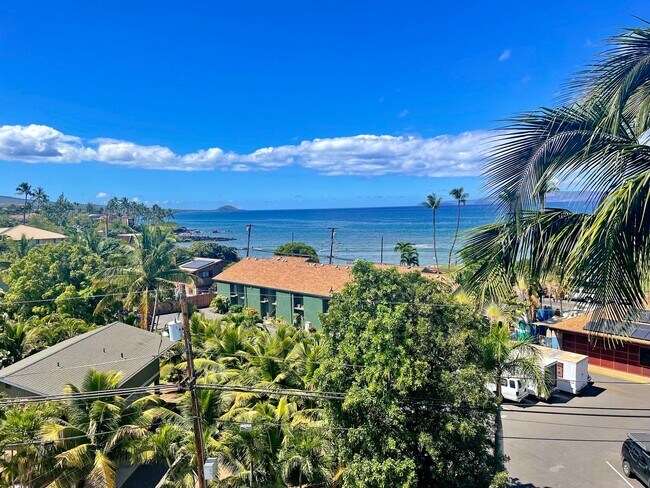 Building Photo - Live the Maui Dream – Modern 2-Bed, 2-Bath...
