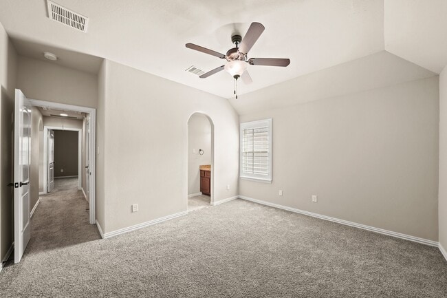 Building Photo - 28223 Red Shady Oaks Dr