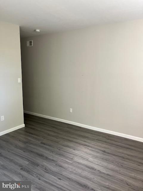 Building Photo - 448 E Walnut Ln