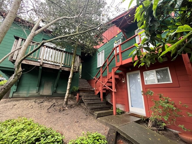 Building Photo - Updated & Spacious Four Bedroom Home in Peaceful Carmel Location