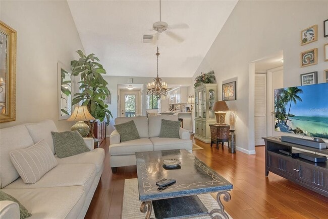 Building Photo - 1720 Glenhouse Dr