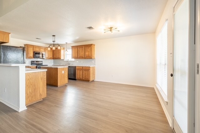 Building Photo - 706 Indian Blanket